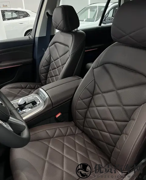 全新宝马X5惊艳亮相，全新设计风格，内饰调整，搭载30T发动机！-2