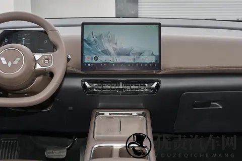 10万级MPV市场又添猛将，家用选它准没错！738万起限时置换价-1