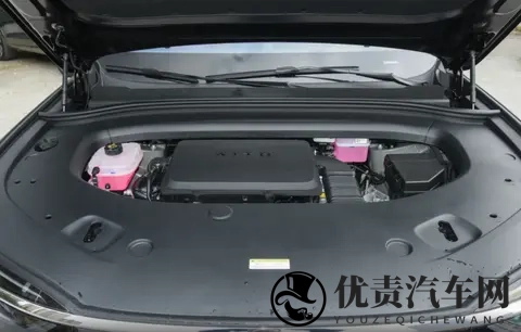 30万预算买六座SUV，不妨看看它，两种动力可选，智能化出众-2