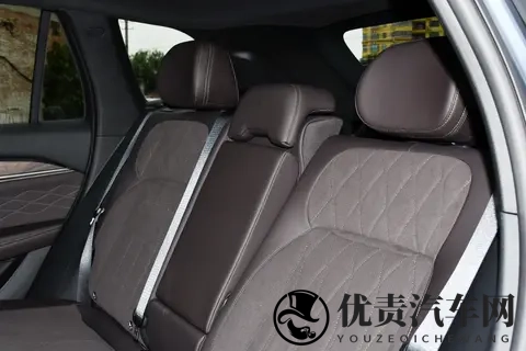 2026款吉利星越L东方曜望月版测评：新能源时代燃油车诚意之选！-3