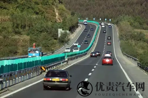 养一辆20万的纯电动车与20万的汽油车，10年的花费会相差多大？-1