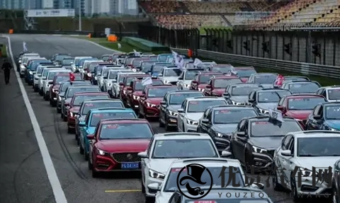 国六车卖不动了？4S店堆成停车场，背后原因太扎心！-2