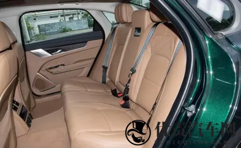 车长5102mm，全系标配20T引擎，捷豹XFL在售两款车型如何选？-3