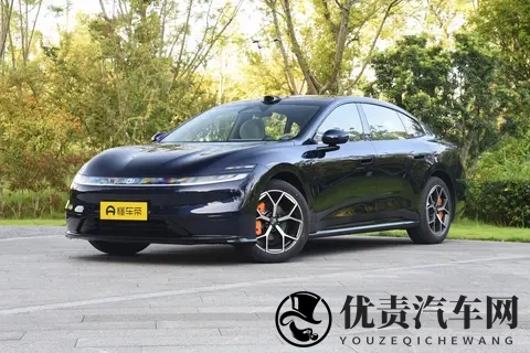 广州车展:全新丰田RAV4荣放,外观硬朗,内饰大屏-1