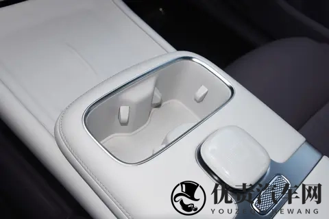 广州车展_北京越野发布越野概念车 BJ40探险家开启预售-1