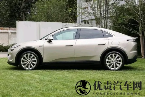 15万级MPV:大7座+续航1300km,比GL8更值-1