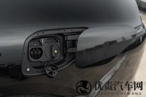 全系标配四激光雷达，还有华为技术加持，深度体验2026款阿维塔12-2
