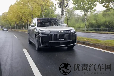 冰箱彩电全配齐 奇瑞风云T11是全家出行的答案吗-2