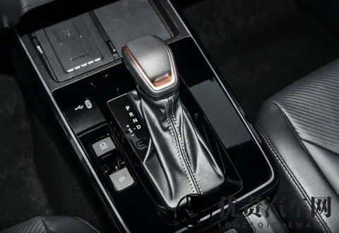 十万级合资SUV家用务实之选，耐用还省油，大屏加持不香吗？-2