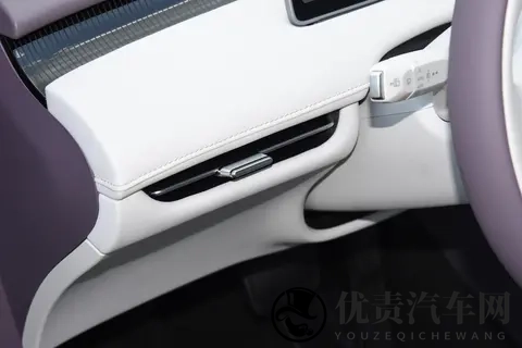 燃油也智能！“燃油智能第一车”东风日产天籁·鸿蒙座舱上市-1