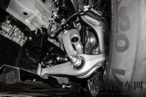 新势力的配置+豪华车的底盘，2025款星纪元ET被严重低估？-3