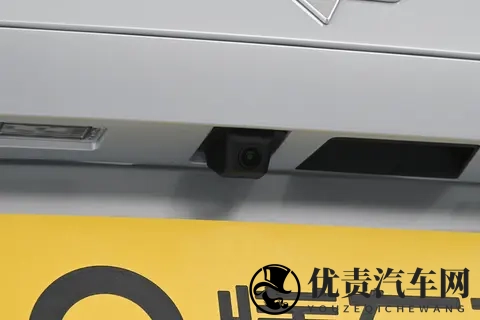 10万级家用MPV闭眼冲！星光730 PHEV：空间、动力、配置全拉满-3