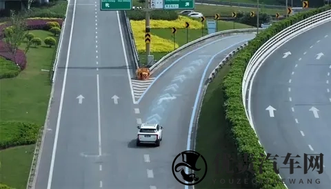 马斯克豪言特斯拉FSD全面入华,为何没了任何响声?-2