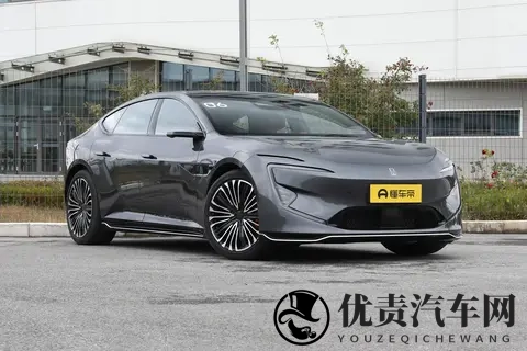 阿维塔12四激光版：用实打实的产品力，重新定义豪华轿车-3