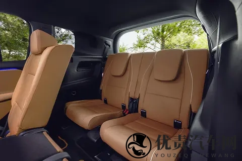 全新一代奔驰GLB内饰官图发布，三联屏+星空顶，5_7座都有-3