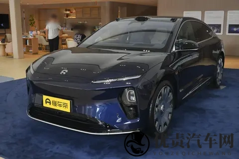 蔚来ET9怎么选才不亏？看完配置表，才知道哪个版本更值得买-3