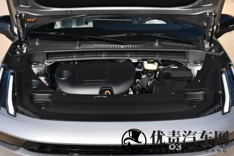 10万多元起，运动轿车还有这些花头？第三代领克03 上市-2