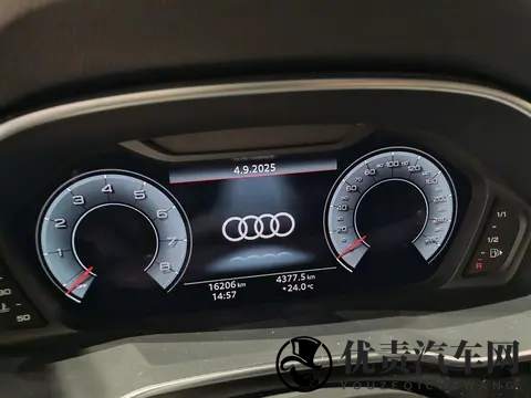 24年奥迪Q3:准新车况,15万多开走豪华SUV!-3