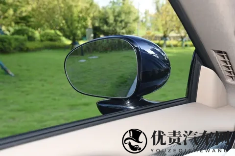 邵明峰放言：今后大六座SUV市场，就看岚图泰山与问界M9-1