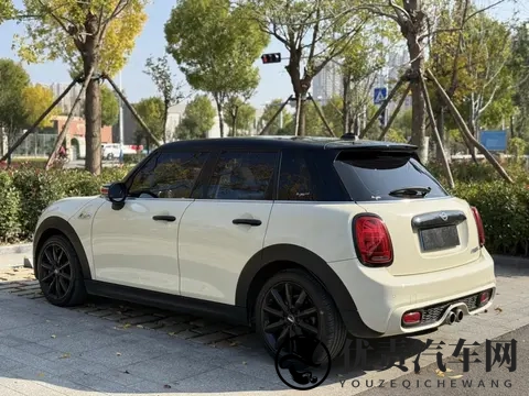 二手MINI：19年COOPER S，77万公里，1098万值不值？-1