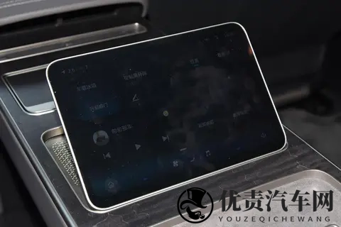 蔚来ET9:新时代豪华车的内涵,不是品牌声望,而是技术与体验-1