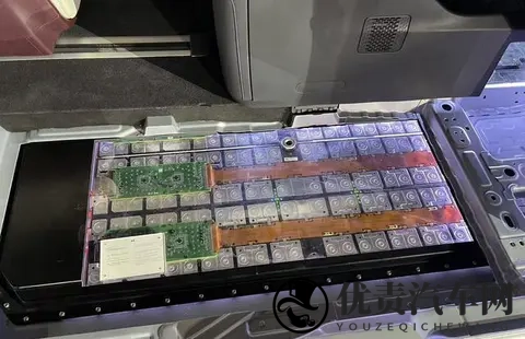 小鹏开启增程转向,X9超级增程加入大电池增程竞争-3