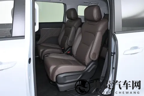 10万级MPV市场又添猛将，家用选它准没错！738万起限时置换价-2