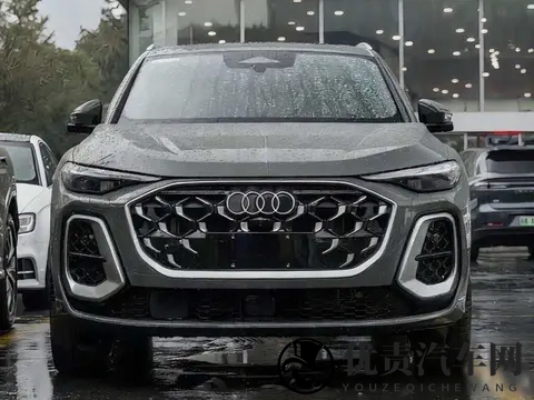 奥迪Q5L换代实拍曝光,灯厂把尾灯玩出花,25万真能买?-2