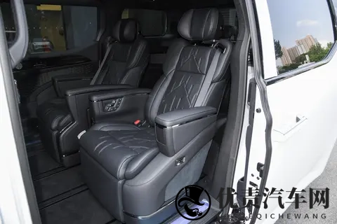 开了极氪009带全家出游，终于理解它为什么这么火了！-1