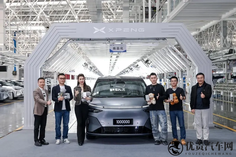 小鹏百万台里程碑达成，X9超级增程首批车主交付落地-1