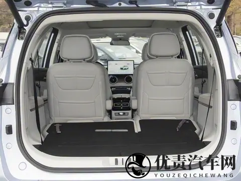 东风风行游艇PHEV上市,插混中型MPV,售1549万元起,会畅销吗?-2