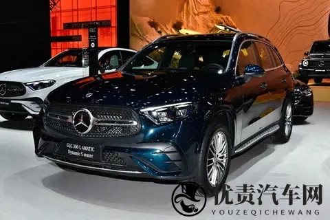 奔驰GLC降价，奥迪宝马慌了，燃油车最后的倔强-3