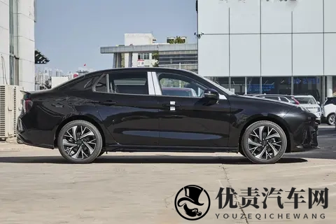 领克03 TCR版：350Ps+8AT，实力诠释速度与激情-2