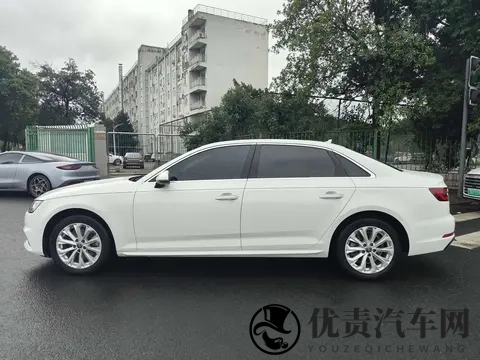 12万多入手豪华座驾,20款一手奥迪A4L代步通勤优选-2