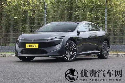 华为加持，轴距3020mm，续航705km，带你看阿维塔12-3