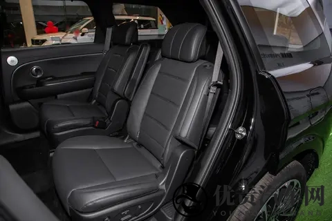 2788 万起进口混动 SUV！帕里斯帝大空间 + 低油耗，老司机狂喜～-2