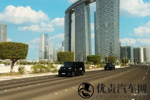 文远知行将在阿布扎比开展纯无人Robotaxi商业化运营-1