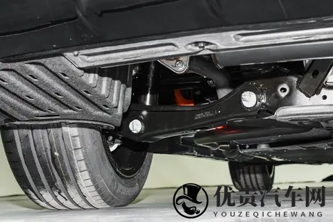 长安启源A06掀桌子了 车长4885mm配双叉臂悬挂 1199万起步即高配?-2