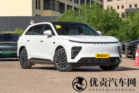 11月买车的都疯了！星纪元ET科技平权，花小钱享受好东西-1