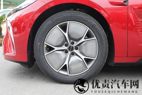 800V平台+8295芯片，标配更丰富，2025款星纪元ES实力如何？-3