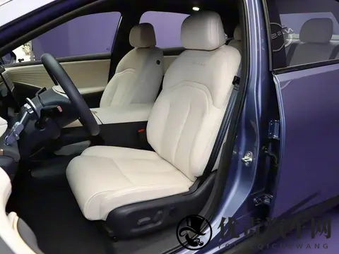 日产N6预售1099万元起，插混中型车，配256色氛围灯，会被认可吗-1