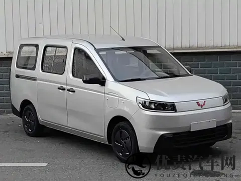 全新五菱荣光EV申报图曝光，造型更硬朗，5_7座可选-2