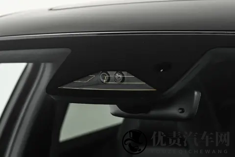 26款领克03，轴距2米73空间大，20T+8AT，154寸大屏，14扬声器-3