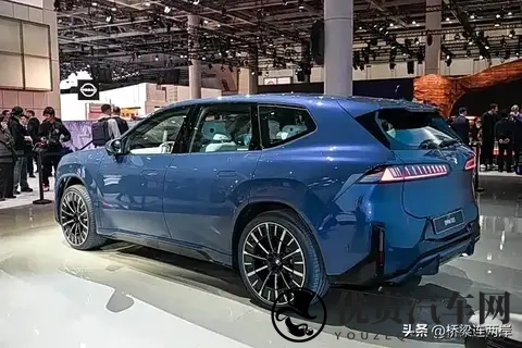 宝马iX3破局!40万级纯电SUV迎技术革命-1