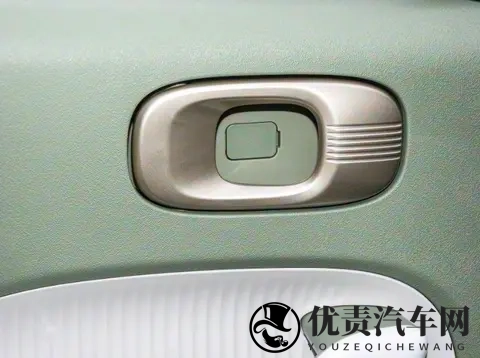 续航突破210km，8英寸大屏，全新睿蓝新车女生完全抵抗不了-2