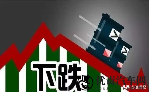 油价跳水车主静悄悄,电车吃火锅加油站长叹气,下个十年开啥车上路-2