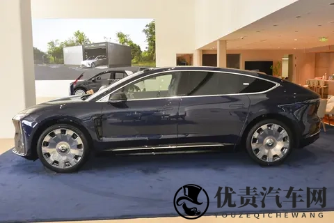 BBA 老炮亲测蔚来 ET9,行政旗舰的新选择来了-1