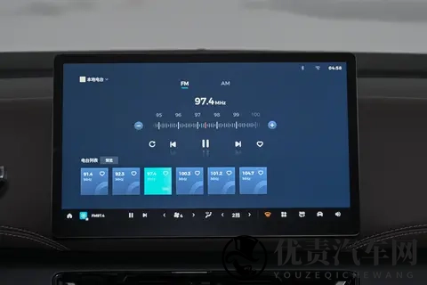 10万级家用MPV闭眼冲！星光730 PHEV：空间、动力、配置全拉满-1
