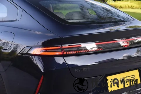 广汽丰田2028重回百万巅峰，答案藏在这两张“王牌”里-1