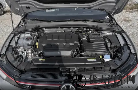 想买性能“小钢炮”，不妨看看26款高尔夫GTI，德系调校有韵味？-1